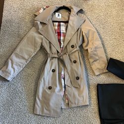 Trenchcoat Size Small