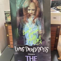 Living Dead Dolls The Exorcist Autographed By Linda Blair 