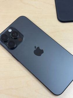 iPhone 15 pro max Black Titanium 256 GB Unlocked for Carriers