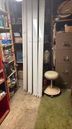 FREE 8 ft 2 tube lights with tubes 3 each