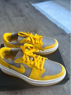 NIKE AIR