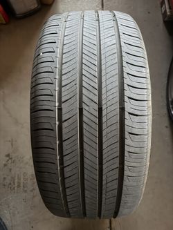 1 Hankook Tire 235/45/18