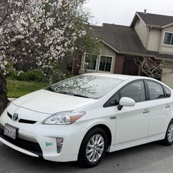 2014 Toyota Prius Plug-In