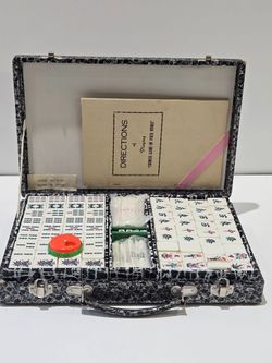 Vintage Made In Japan Chinese Game Of Four Winds Mahjong Tile Set Carry Case