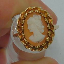 10KT Rose Hold Cameo Ring Size 6.75 4.3 Grams 825811-2