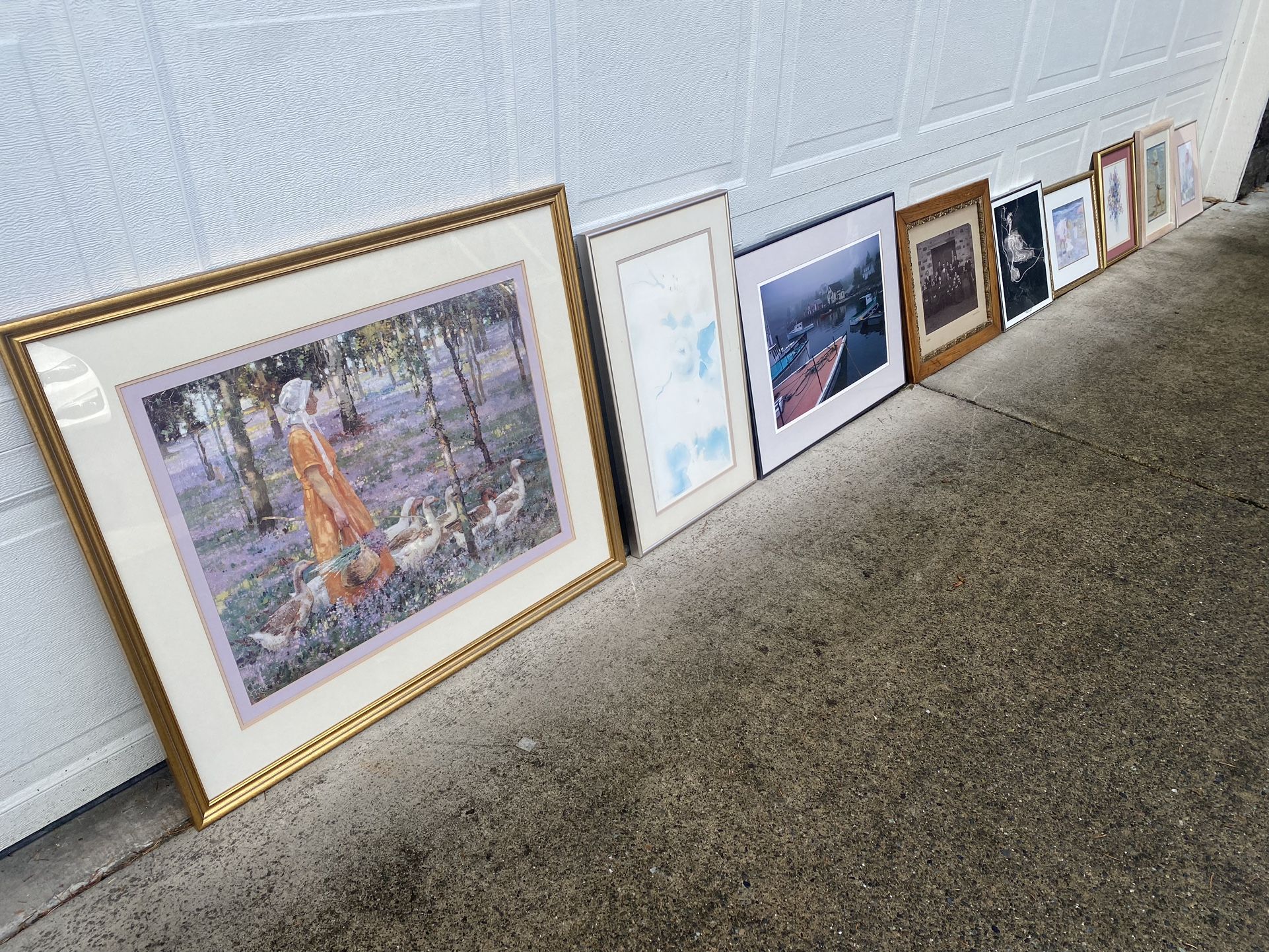 Lot Of Pictures - Great Shape