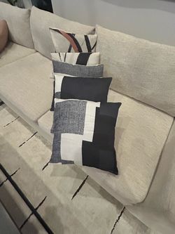5 pillows for decorative