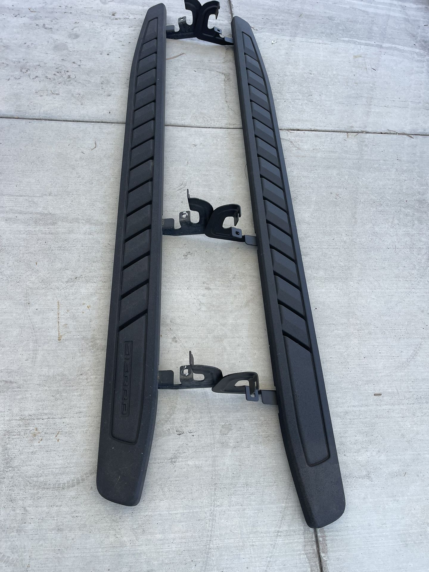 19-24 Gmc Sierra Running Board