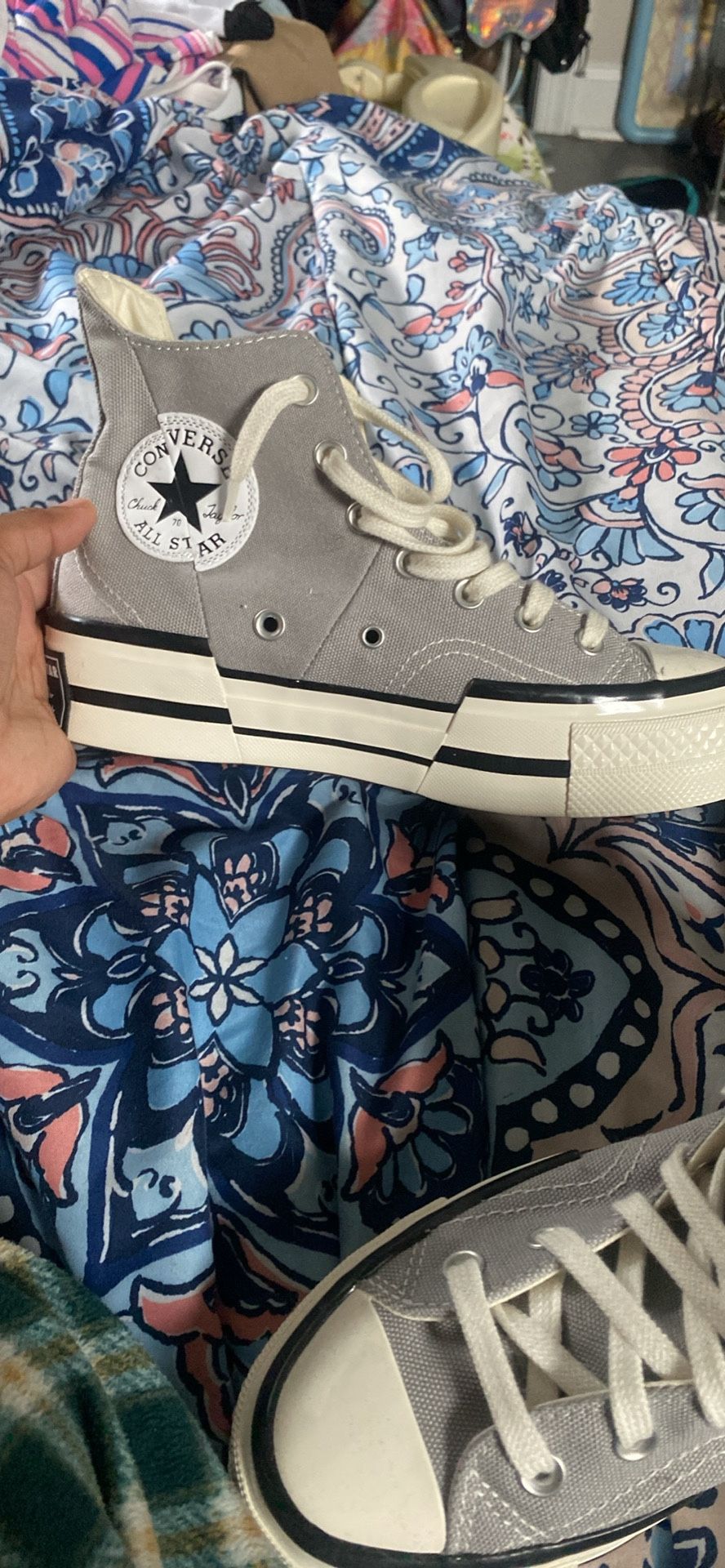 HIGH TOP CONVERSES !!!