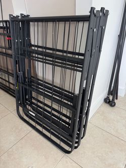 Queen folding mattress base