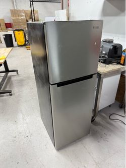 Mini fridge