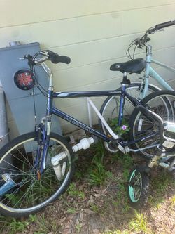 8 bicycles