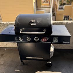 Dyna Glo BBQ Grill