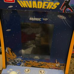 Space Invaders Arcade 1up