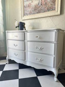White French provincial dresser