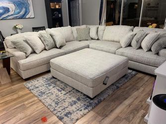 Brand New Rawcliffe Sectional