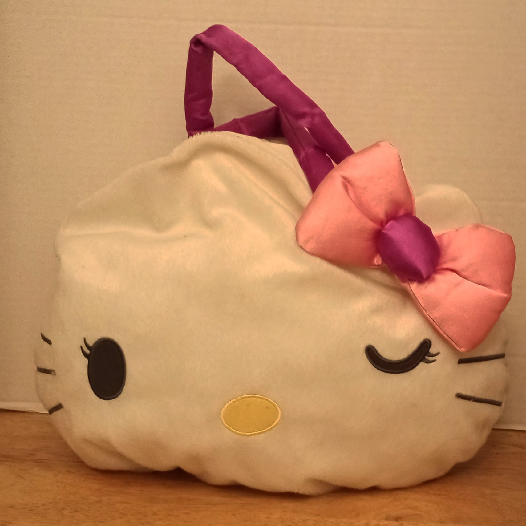 Large Hello Kitty purse