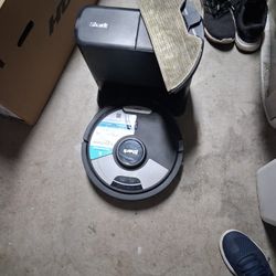 Shark Robot Vacuum &mop