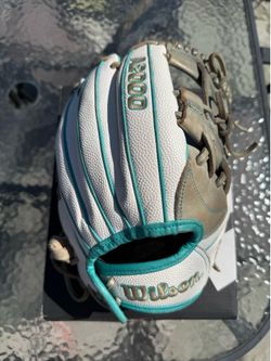 Fastpitch Softball A2000 Great Game Ready Condition 11.75 Infield model