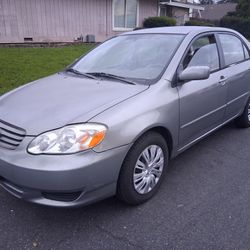 2003 TOYOTA Corolla --LOW MILES-
