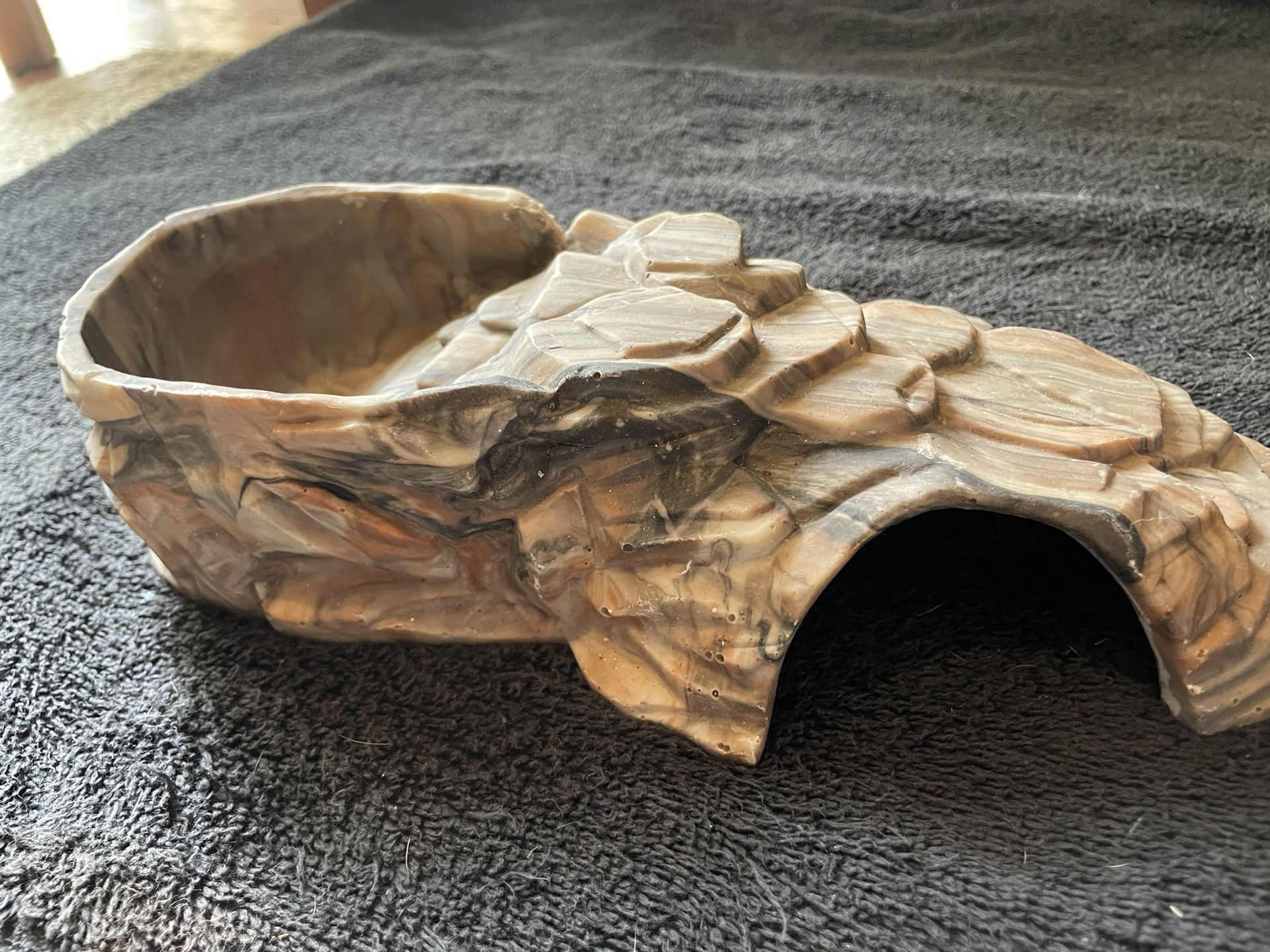 Reptile Bowl/hide Out