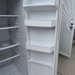 Freezer/Refrigerator
