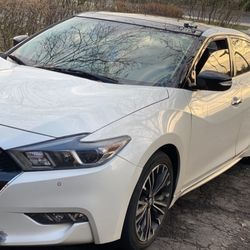 2016 Nissan Maxima 
