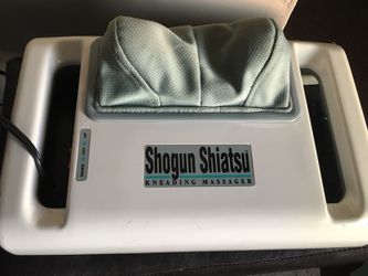 Neck massager by Homedics - Shogun Shiatsu