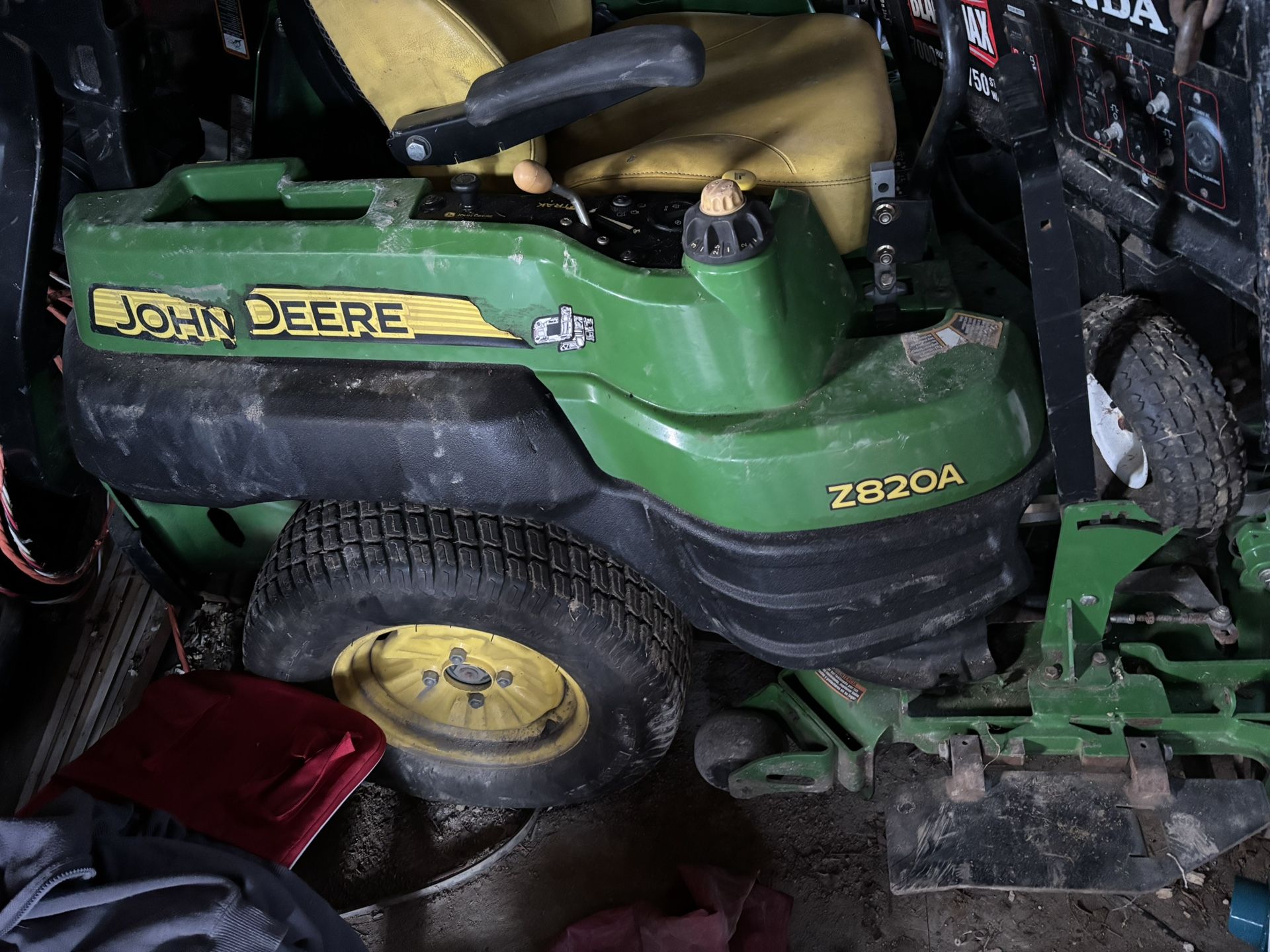 John Deere Zero Turn Mower
