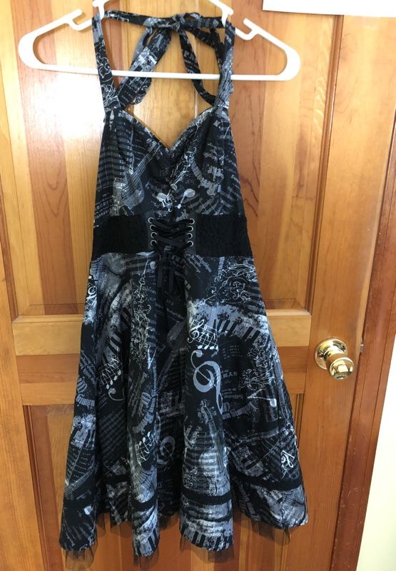 Dress Hot Topic