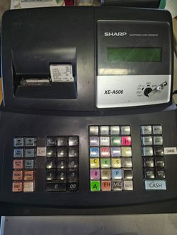 Sharp Cash Register XE A506 Working With Key

Works good.
