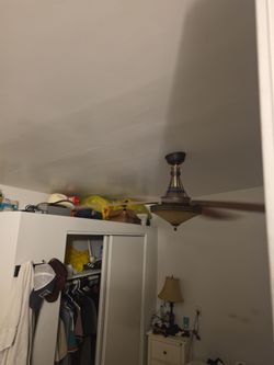 Tengo un cuarto en renta con entrada independiente por $550  todo incluido