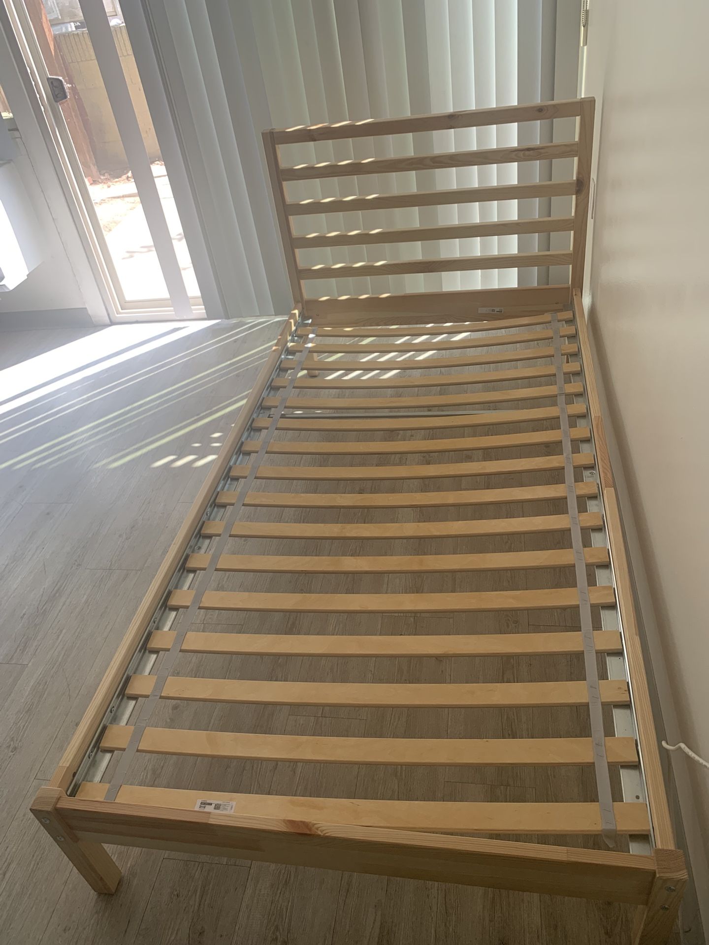 Twin Bed