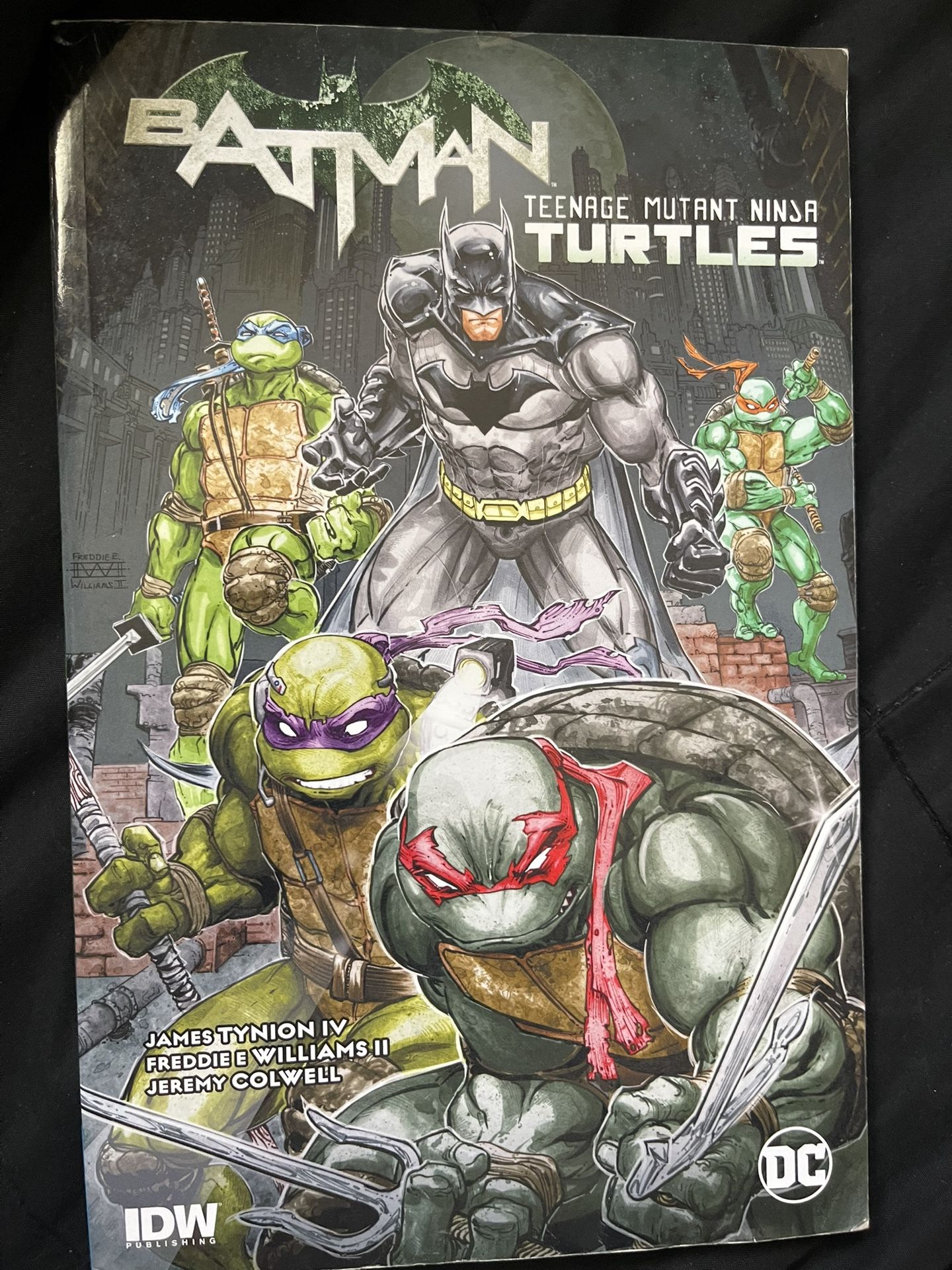 Batman & Nina Turtles Comic