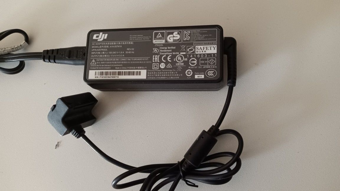 OEM DJI Phantom 3 PRO/ADVANCE 100-240V Battery Charger A14-057N1A