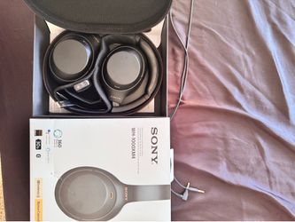 Sony 1000XM4 Wireless Headphones