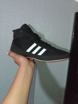 Adidas wrestling shoes/can be used for boxing