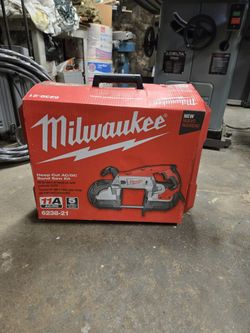 Milwaukee Band Saw