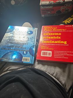Guinness World Records 2012 + Ripley's Believe It or Not Book Lot