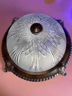 Flush mount light