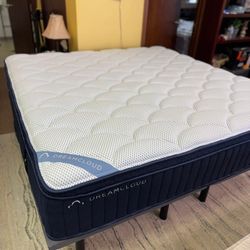 Dreamcloud Premier California King Size Mattress, Like New, Excellent Condition