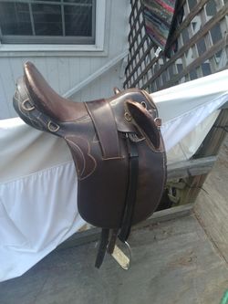 Saddle