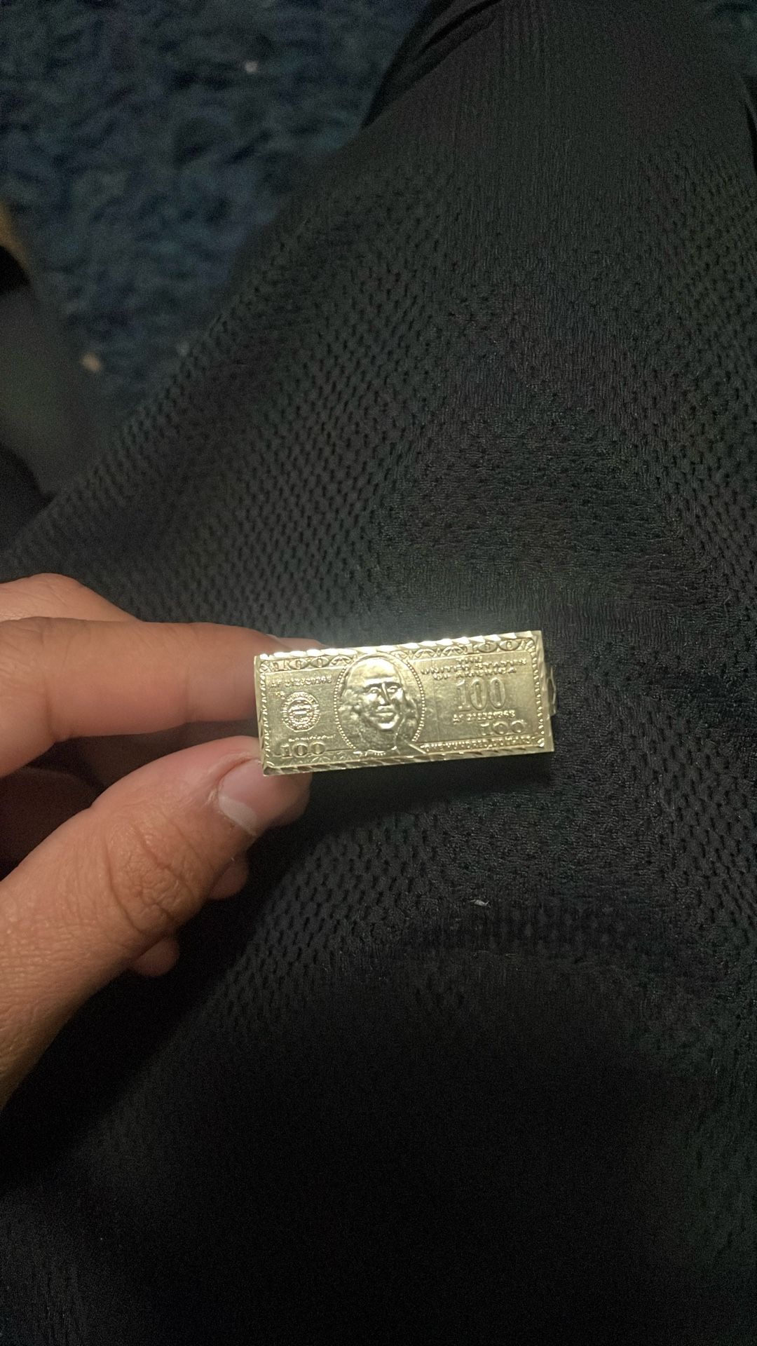 100 bill ring
