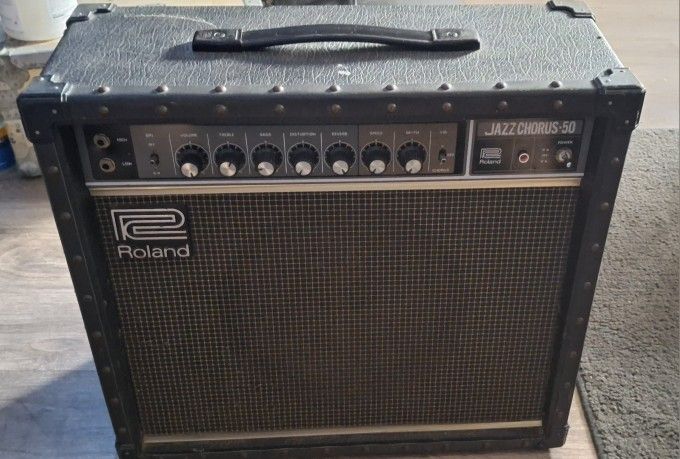Roland JC 50