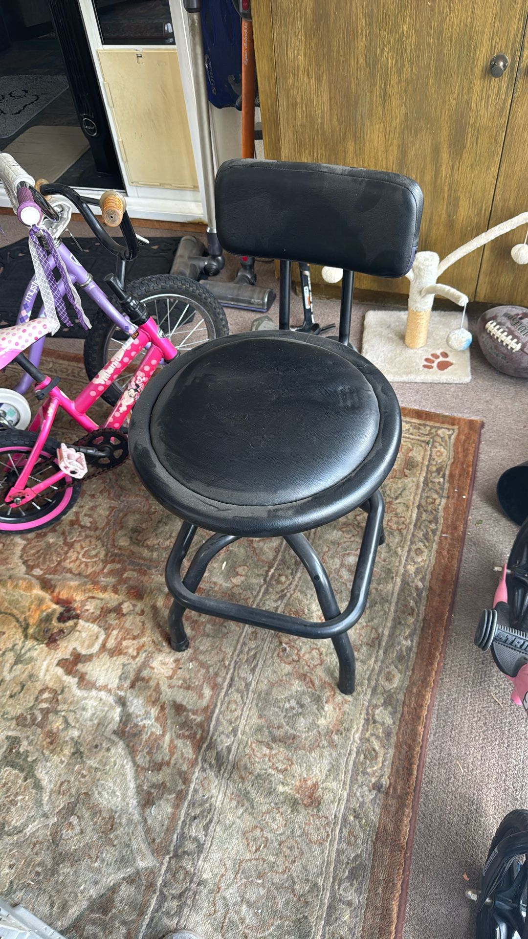 Stool  Adjustable