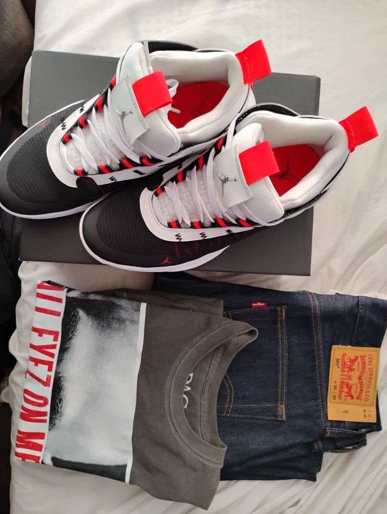 Jordan Hook Up