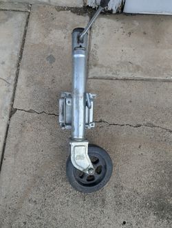 Fulton Swing Away Trailer Jack With 1500 Lb Capacity And 10-in Travel