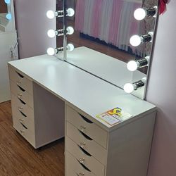 Vanity Makeup Table With Mirror Light 