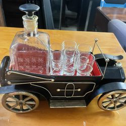 Tilso Vtg Metal Car Music Box Scotch Decanter & 6 Shot Glass Set