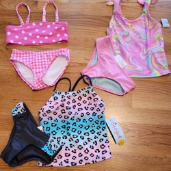 4/5 Toddler Swimsuits 